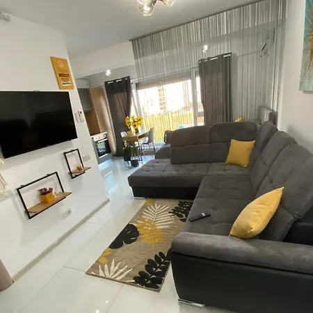 Apartment Yellow